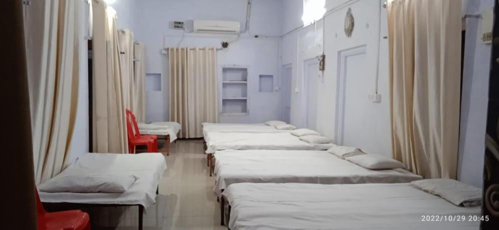 Shri Swami Sheetal Das Sewa Trust Varanasi Exterior foto